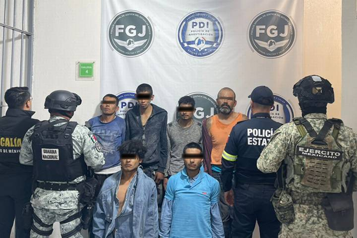 Capturan a 15 integrantes del CJNG, incluido a 9 policías vinculados con el pozo del terror