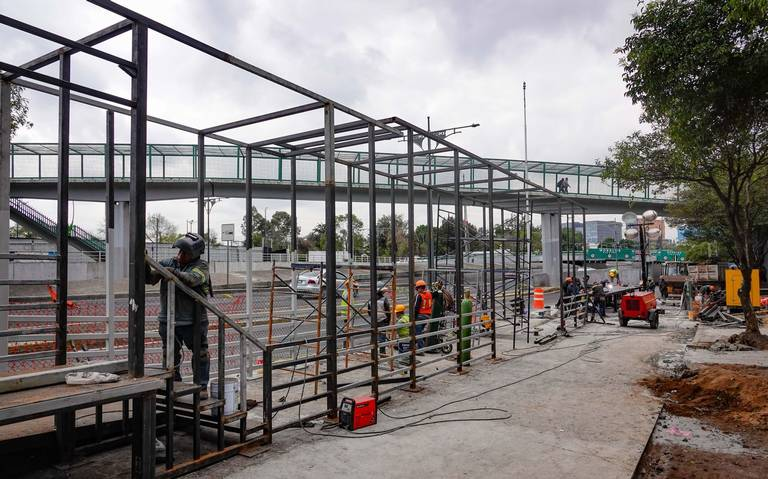 La ruta del trolebús sobre avenida Aztecas lleva un avance del 93% y podría concluir este mes: Batres