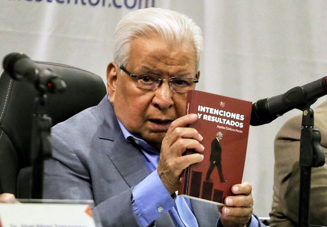 “Intenciones y Resultados”, nuevo libro de Aquiles Córdova Morán, presentado por Editorial Esténtor