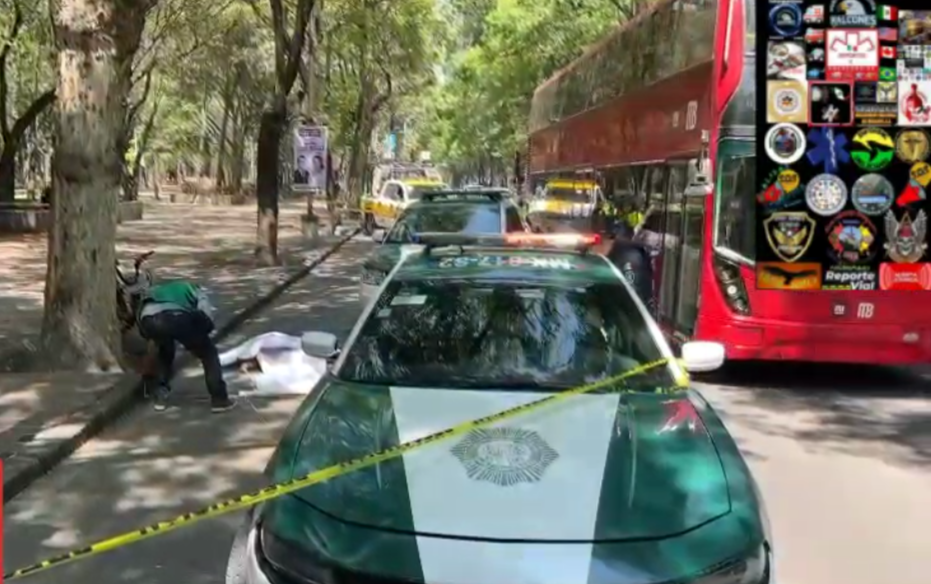 En Reforma Tragedia : Un paseo en bicicleta termina en fatalidad; fue arrollado por autobús y luego pierde la v ida frente a museo de Antropología