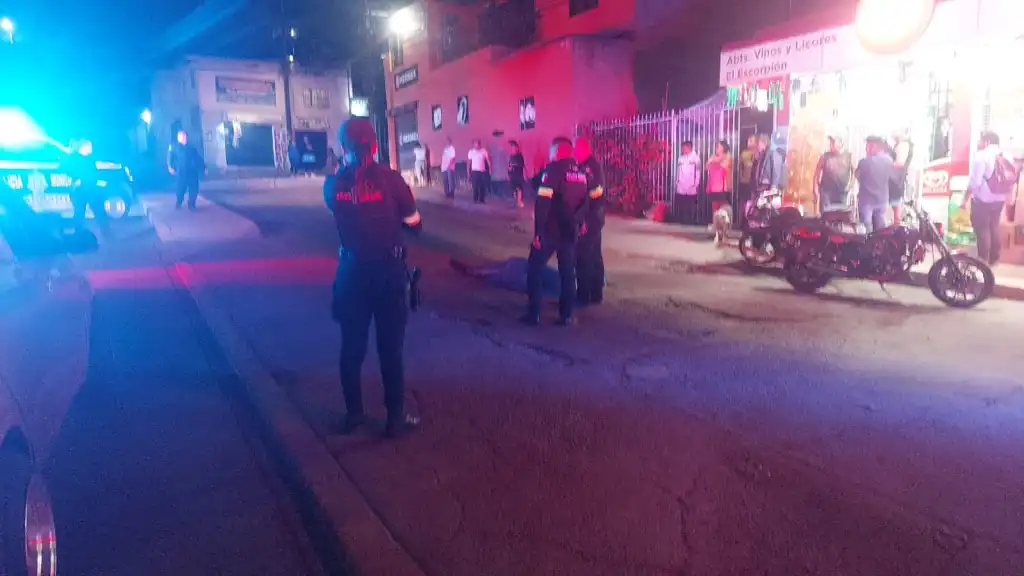 Es Asesinado un Policía de Ecatepec en el Edoméx a Balazos tras discutir con una pareja dentro de Taquería