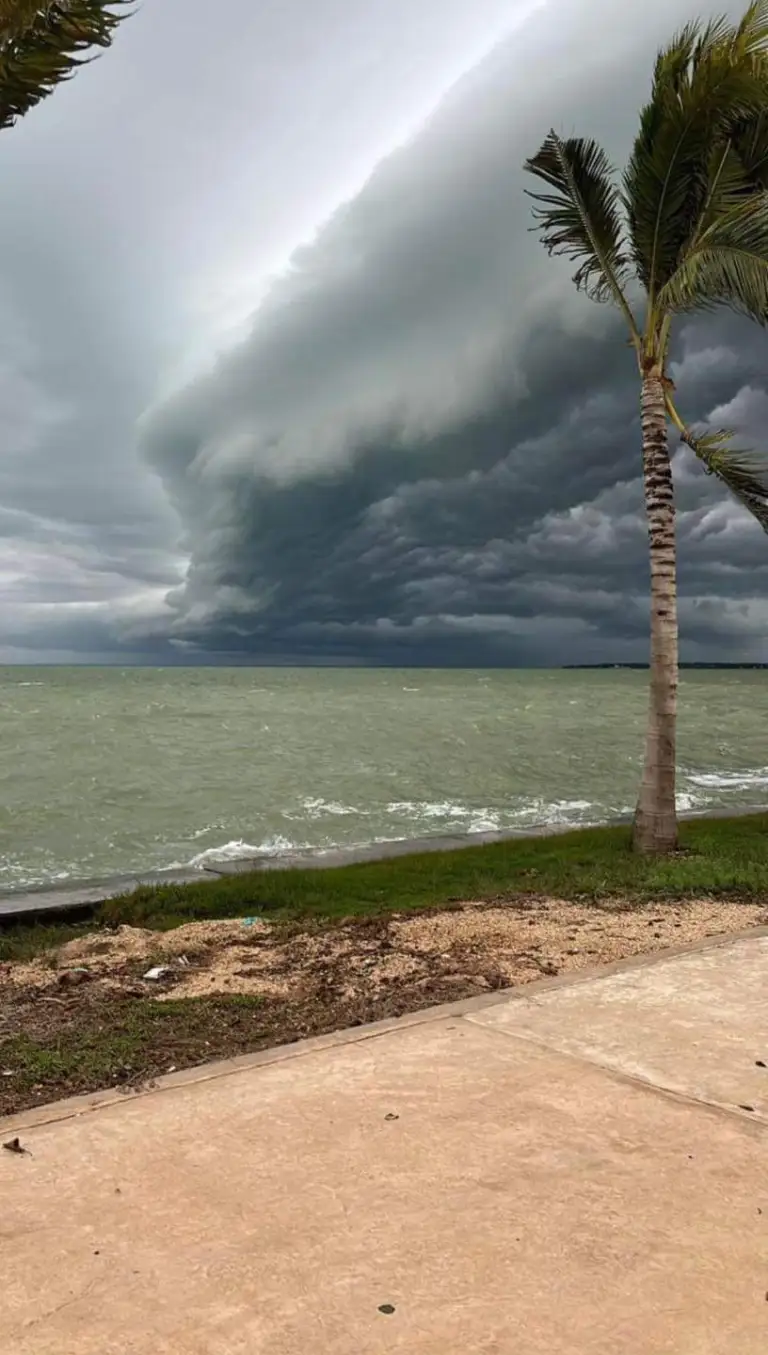 Es necesario Ante paso del ciclón Alberto extremar precauciones por lluvia, viento y oleaje