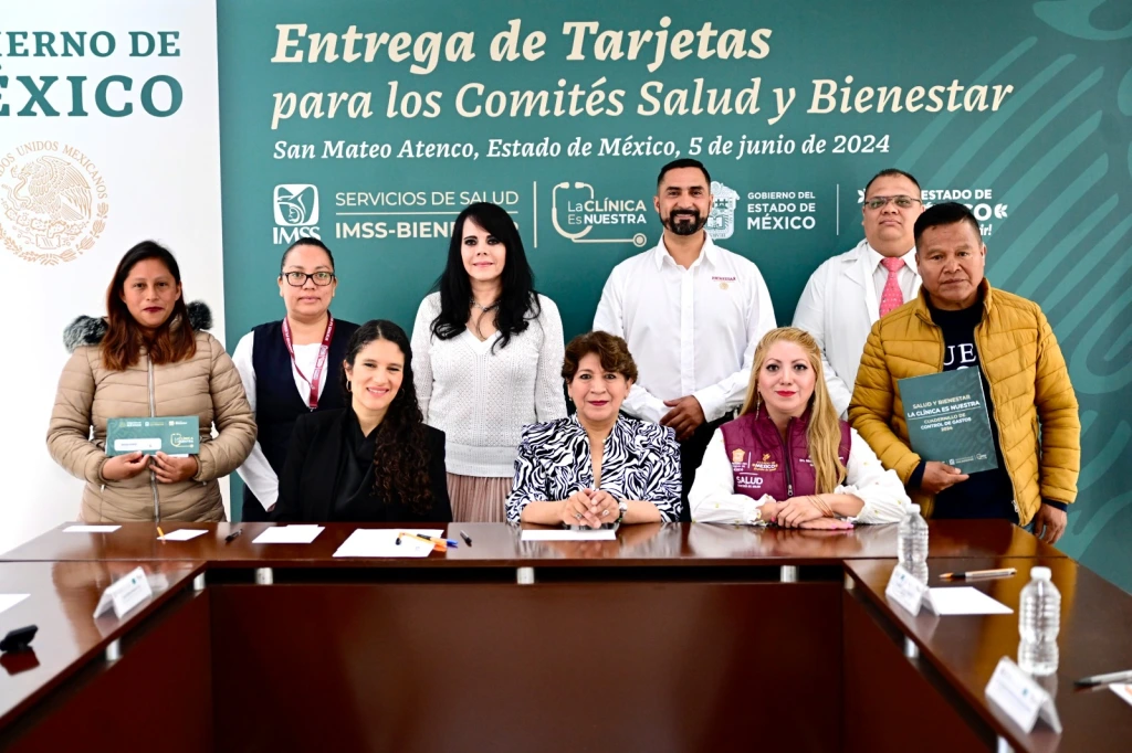 La Gobernadora Delfina Gómez Álvarez concluye en tiempo récord la entrega de mil 074 Tarjetas Salud y Bienest ar del programa “La Clínica es Un
