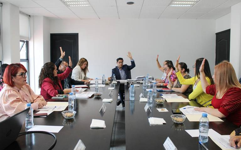 Edomex entrega 11 mdp a familiares víctimas de feminicidio