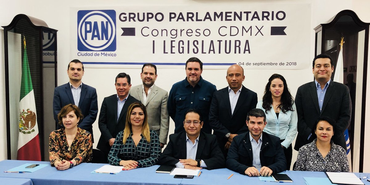 Panistas promueven precios a bajos costos para análisis de laboratorio