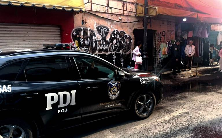 Ejecutan a sujeto dentro de una vecindad en el Centro de la CDMX