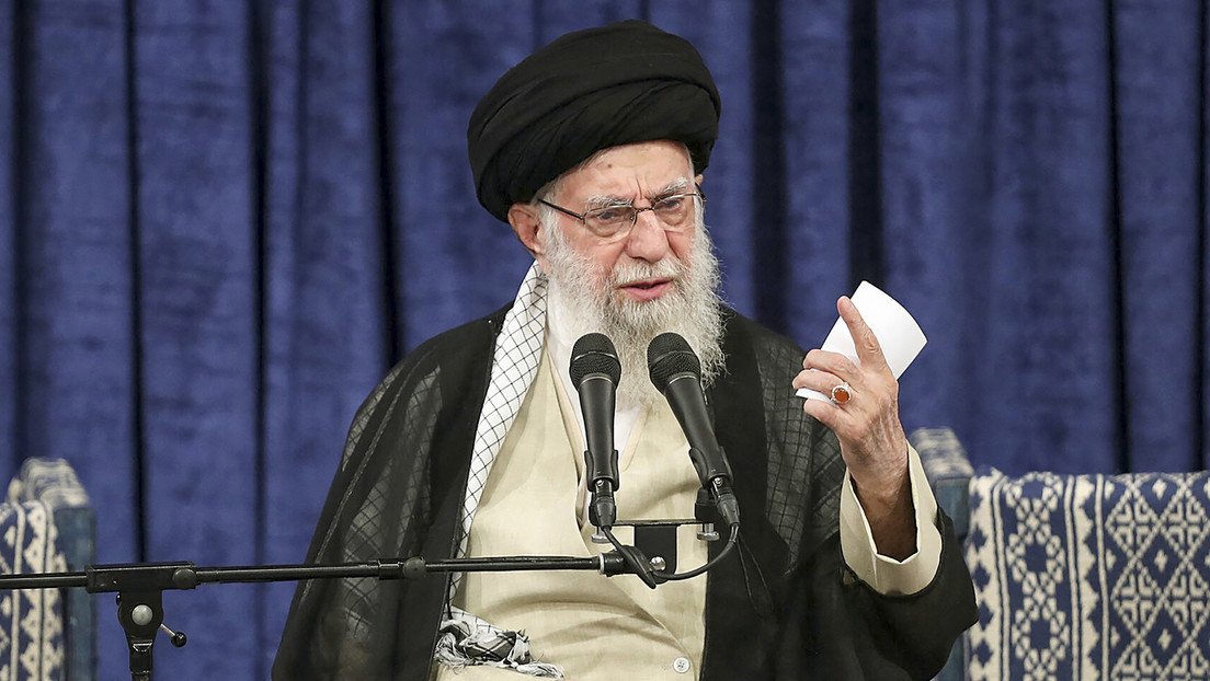 ULTIMA HORA : El líder supremo de Irán ordena un ataque directo contra Israel
