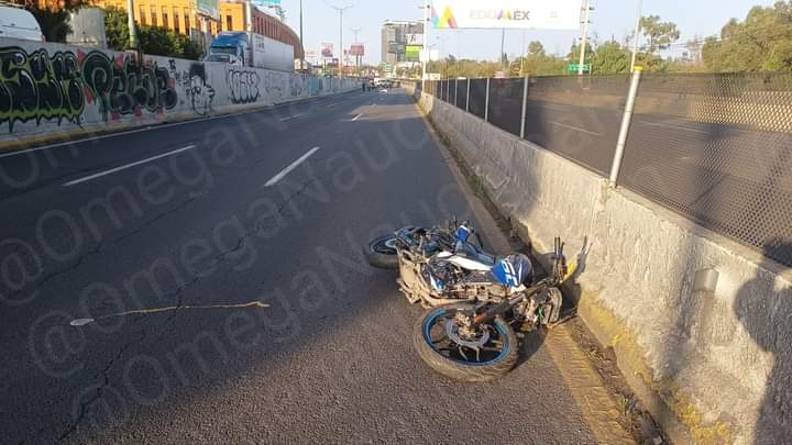 Fatal Accidente en Periférico Norte, Motociclista Pierde la Vida y Causa Cierre de Carriles