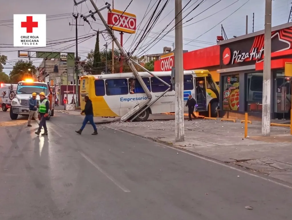 Dejó 38lesionados Camionazo en el Centro de Toluca Edoméx