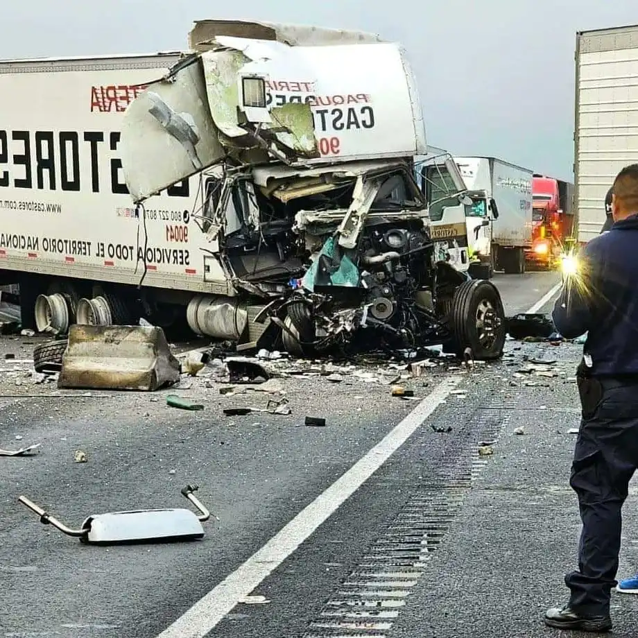 En Circuito Exterion Mexiquense Carambola provocó cierre carretero