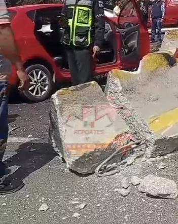 En laAutopista Chamapa- Lecharía en Edoméx, choco contra muro de Contención en la autopista
