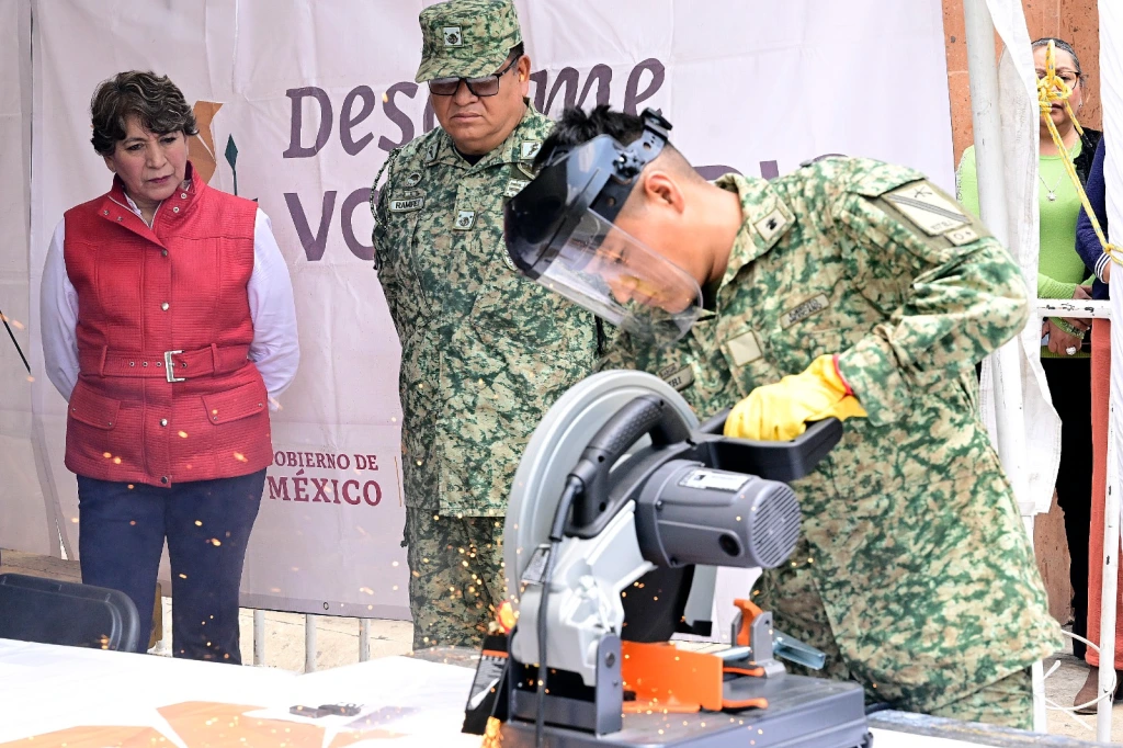 La Gobernadora Delfina Gómez pone en marcha programa de desarme en municipios prioritarios del Estado de Méxic o; Mexiquenses cambian armas por efectivo
