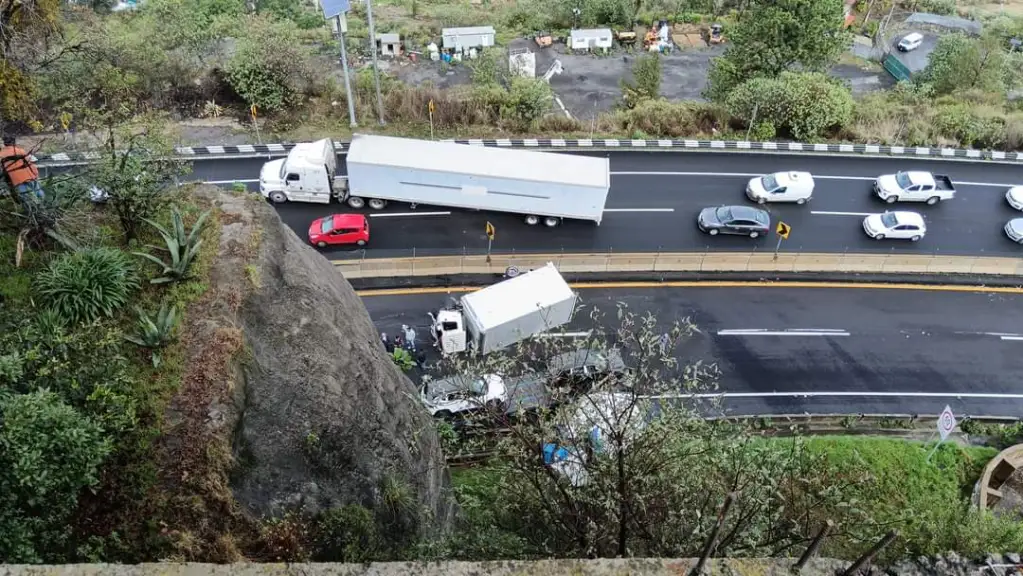 Enla Chamapa- la Venta Edomex, accidente hasta 7 kilómetros se reporta de Trafico