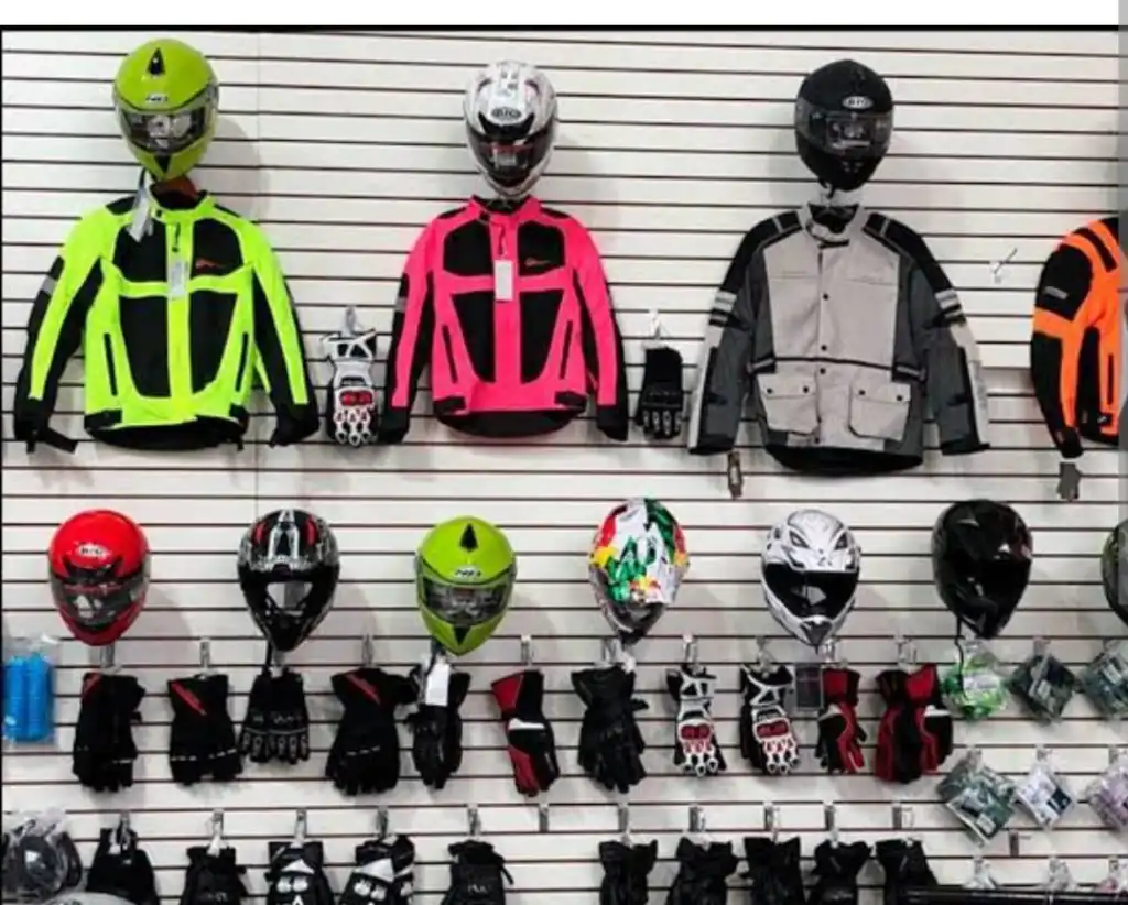 Un Aumento del 50% en Ventas de Accesorios para Motociclistas debido a la Entrada en Vigor del nuevo Reglamento  de Tránsito en la CDMX