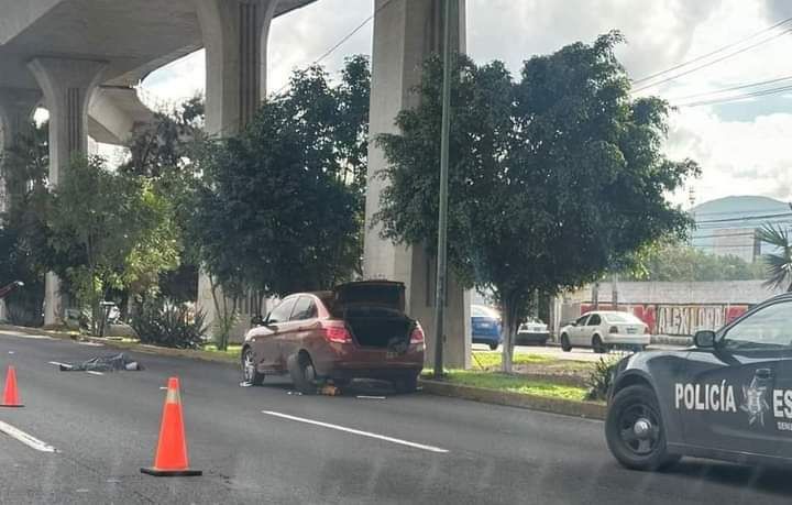 Un Hombre muere al Cambiar una llanta en San Mónica CDMX