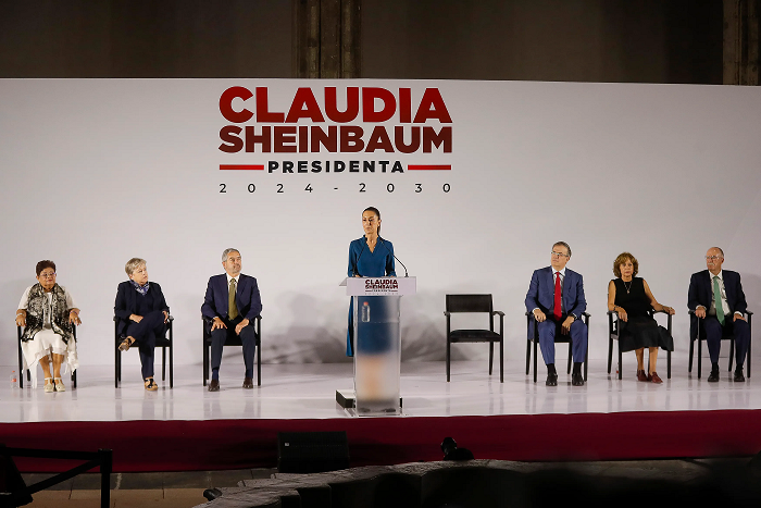 Coordenadas Políticas/Martín Aguilar/Nadie sabe para quien trabaja