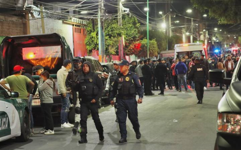 Ejecutan a una pareja afuera de un bar en Coyoacán