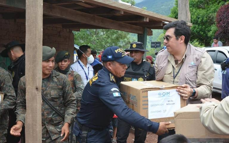 Guatemala entrega ayuda humanitaria a chiapanecos desplazados