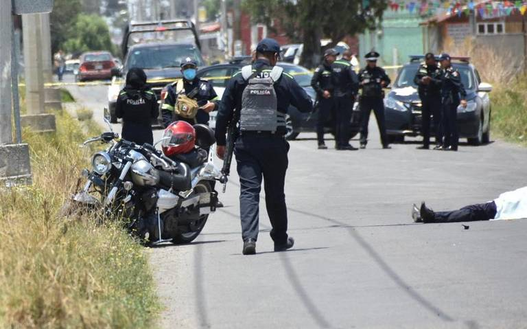 Muere mujer acompañante de motociclista en un trágico accidente de moto en Atizapán