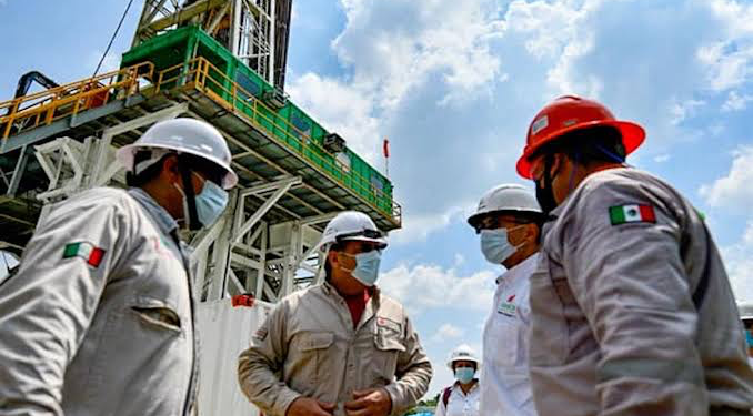 Trabajadores de Pemex recibirán un incremento salarial del 7% a partir del primero de agosto