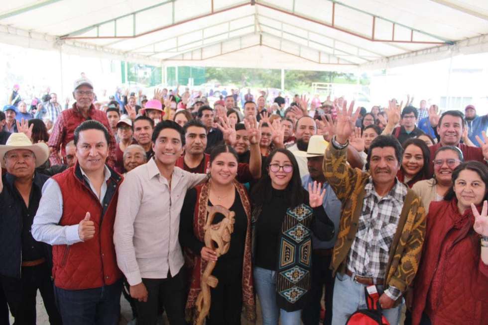 Aylin López presidenta electa de Jocotitlán Edoméx, comenzó su gira de agradecimiento