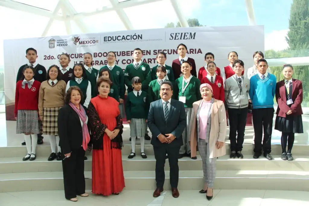 Más de 400 estudiantes se convierten en “BookTubers” para fomentar la lectura en el Estado de México