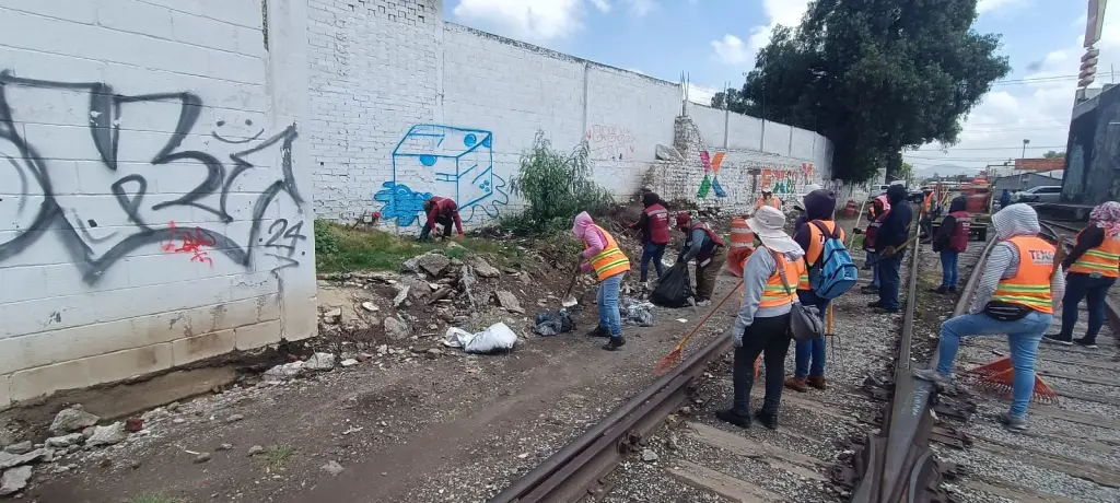 Rescatan Brigadas de limpieza Espacios Públicos en Texcoco Edomex