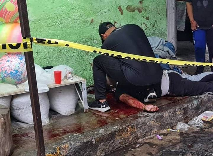 Ejecutan a sujeto frente a su casa en Coyoacán