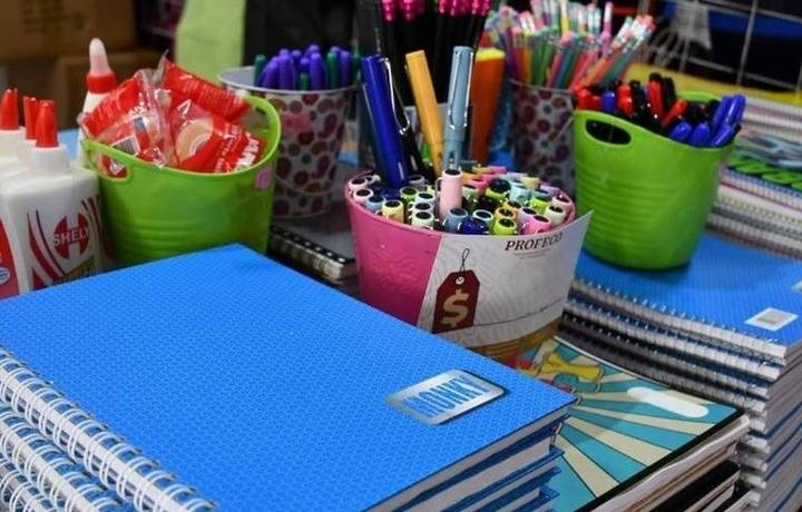 Las ventas de útiles escolares en pequeños comercios bajan en 150%