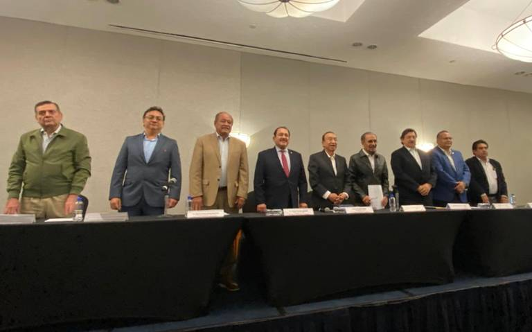 Se unen nueve sindicatos de trabajadores de México para formar la AGT
