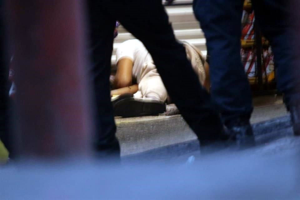 Ejecutan a sujeto dentro de una tienda en Iztapalapa