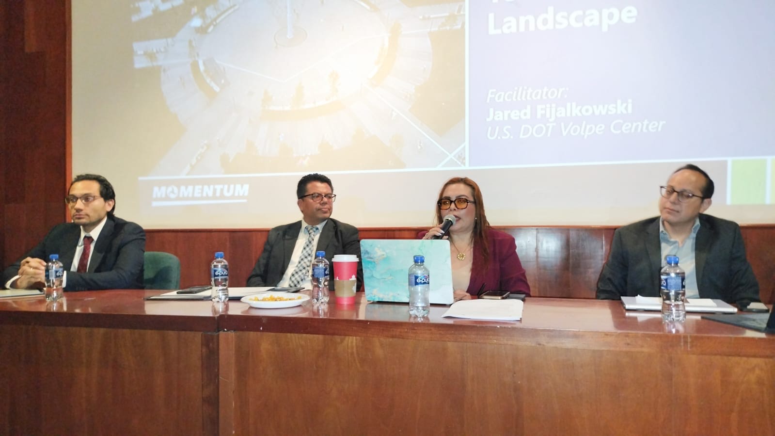 El GEM y EU la Impulsan e lectromovilidad en territorio mexiquense