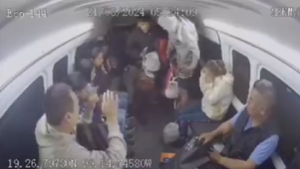 En Naucalpan Edoméx, así de fácil se lleva a cabo asalto en el Transporte Público