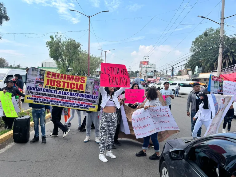 En Ixtapaluca Edoméx, Exigen Destitución de Policías tras Brutal Golpiza a Menor de Edad