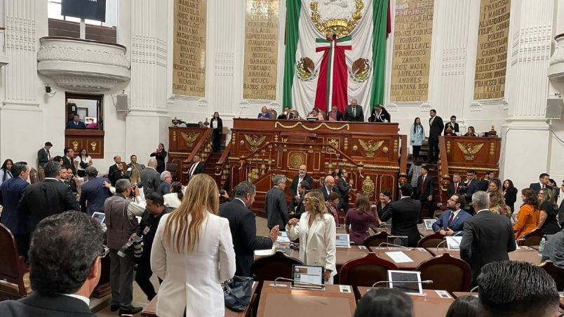Coordenadas Políticas/Martín Aguilar/Todos contra todos