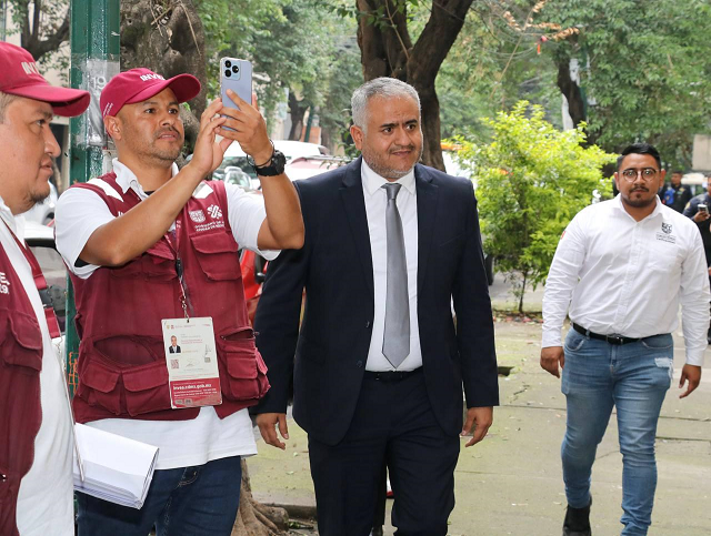 Raúl Ortega encabeza operativo de supervisión a establecimientos mercantiles en la Roma