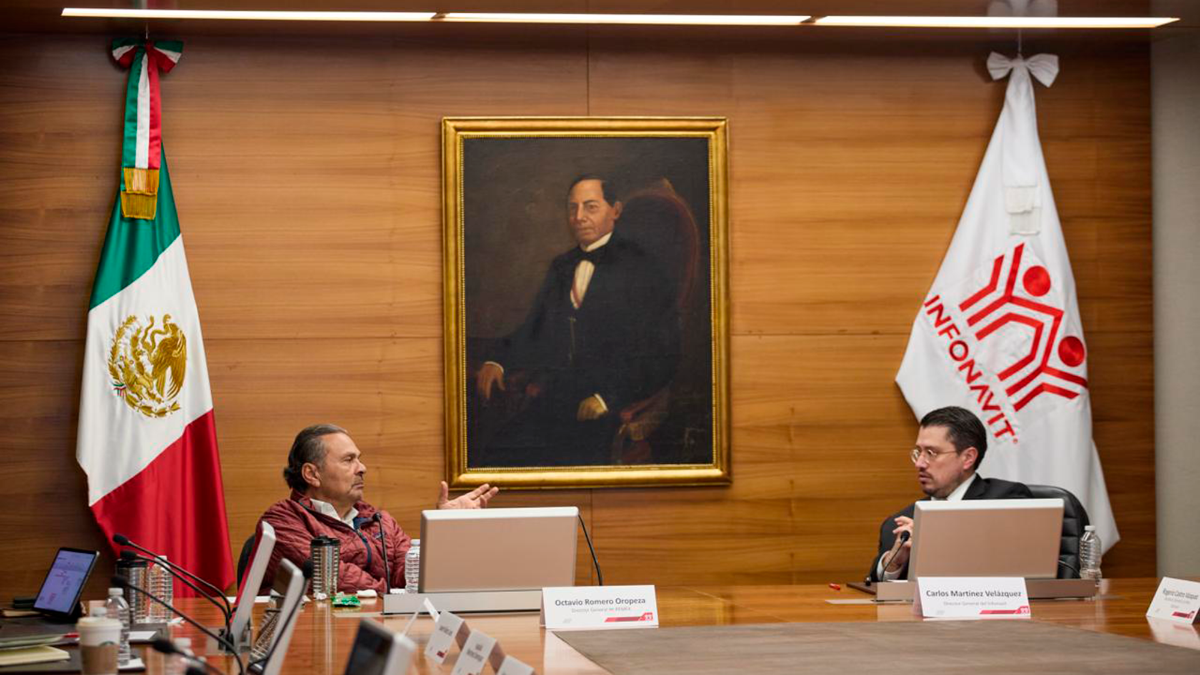 Carlos Martínez y Octavio Romero se reúnen para la transición en el Infonavit
