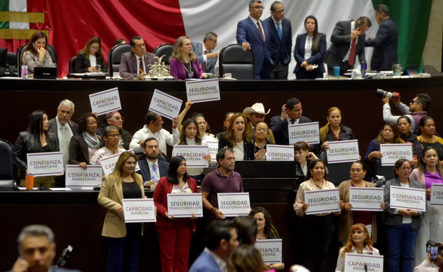 Diputados aprueban en lo general y en lo particular la integración de la Guardia Nacional a la Sedena