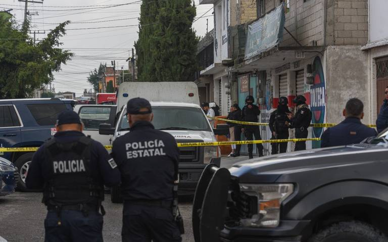 Ejecutan a tres sujetos en Toluca por motosicarios