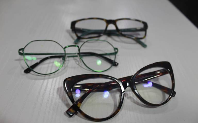 Quieren que sea ley dotar a alumnos de lentes gratuitos