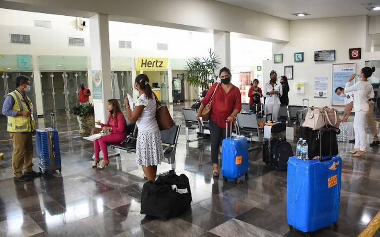 Congresistas de EU amagan con cancelar visas para aquellos que hayan contratado médicos cubanos