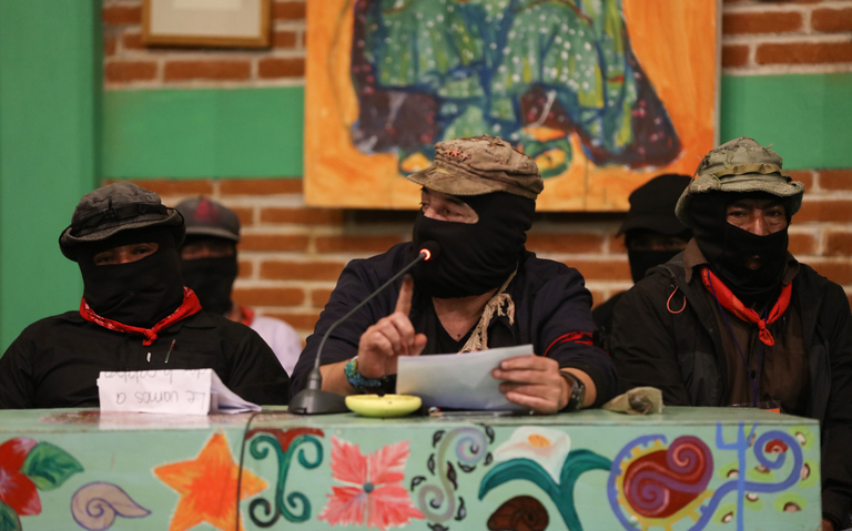 EZLN denuncia| oportunismo político desde el poder en el caso Ayotzinapa