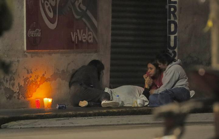 Ejecutan a sujeto en una cheleria de Naucalpan tras una riña