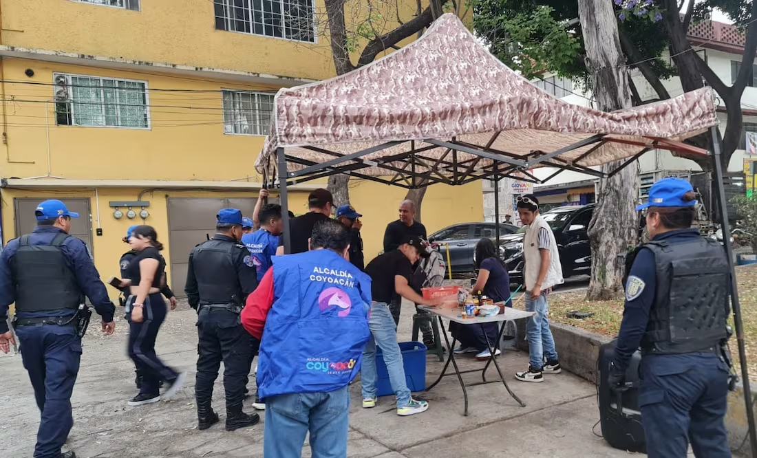 Avalan en el Congreso de la CDMX de arresto o multan a quienes instalen chelerias en la vía pública