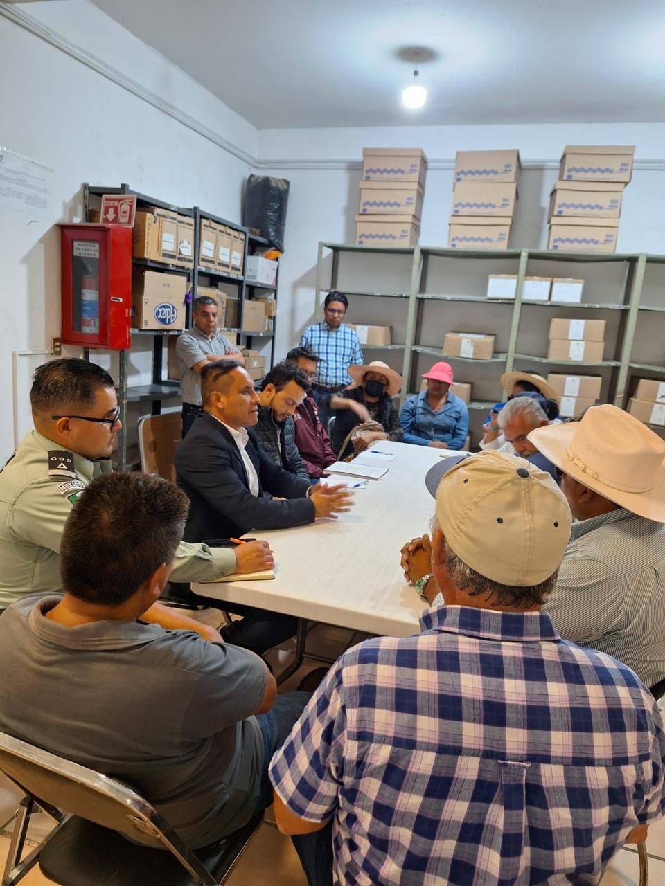Los Productores de tuna del Valle de Teotihuacán Edoméx, retiran bloqueo carretero tras diálogo con autoridad es estatales