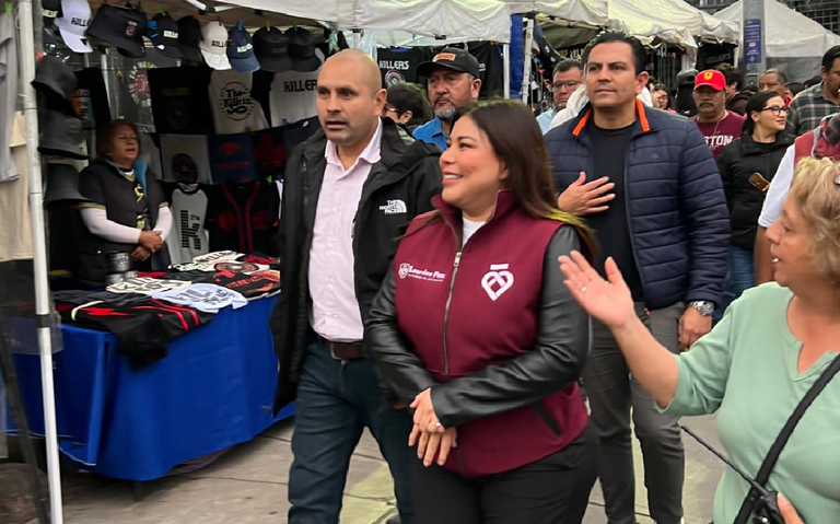 Lourdes Paz dirige operativo en vía pública de Iztacalco