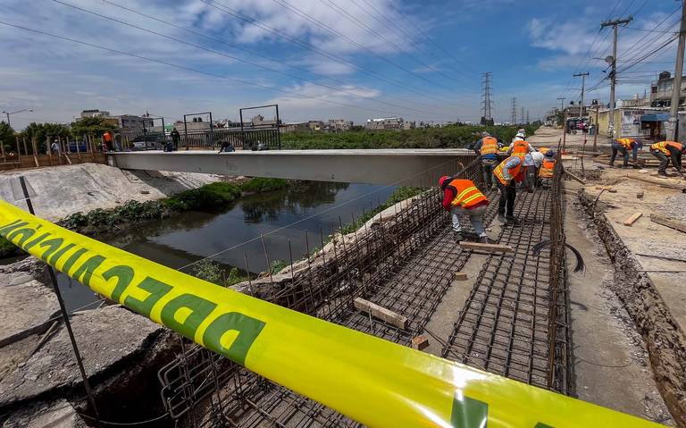 En un 65% de avance lleva el puente peatonal que conectara a Neza con Chimalhuacán