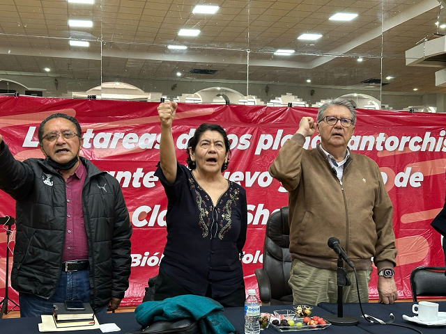 Jesús Tolentino Román dicta conferencia a plenistas de la CDMX