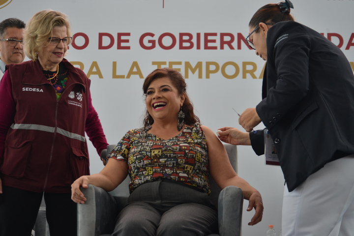 Vacunarán al 95% de los capitalinos en la campaña invernal contra influenza y Covid-19: Brugada