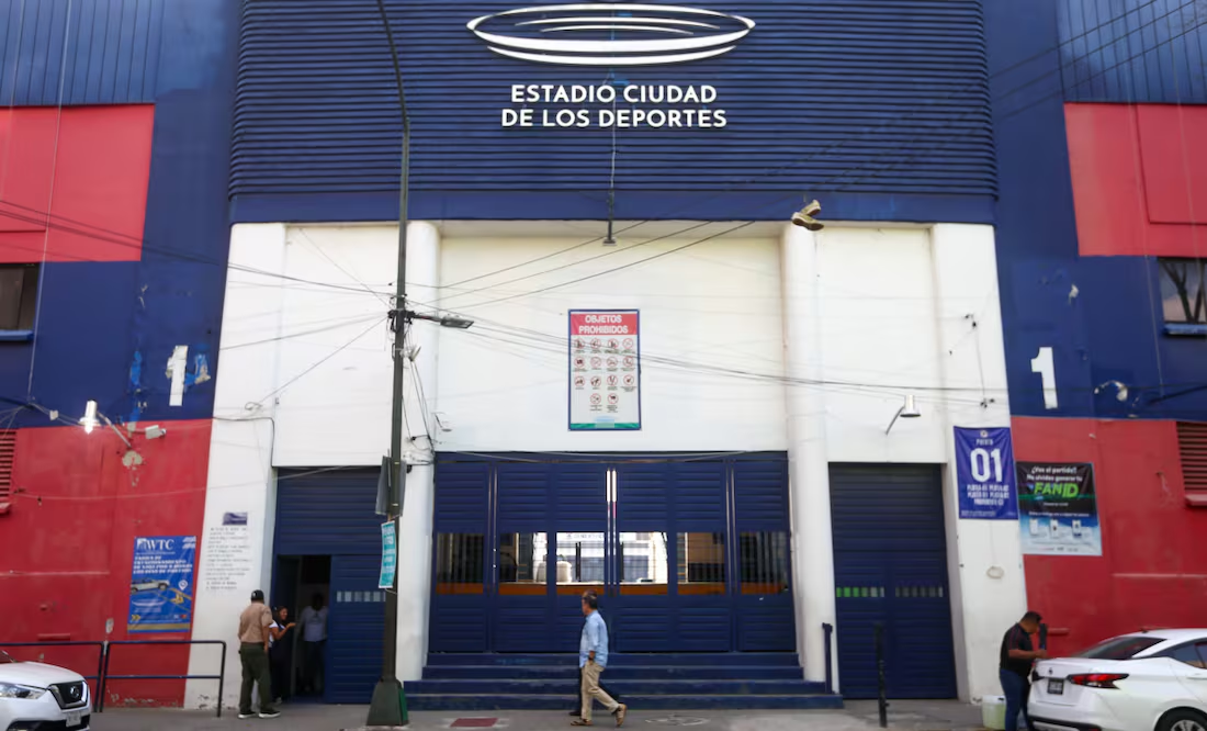 Retiran los sellos de clausura en la Plaza de Toros del Estadio Azul para el partido contra Tigres